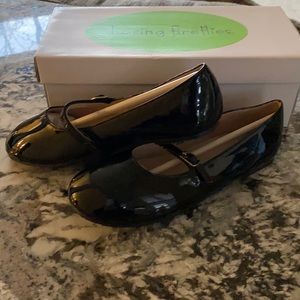 Chasing Fireflies black patent flats girls size 3 new